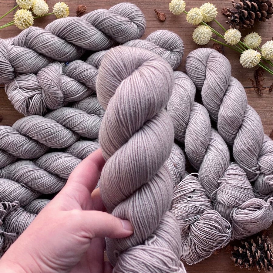 How to Dye Colorful Yarn in Your Kitchen – Wisteria Suri Ranch